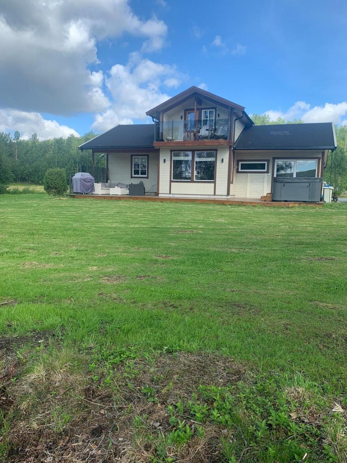 Cottage With Good Standard Next To Neiden River Exterior foto